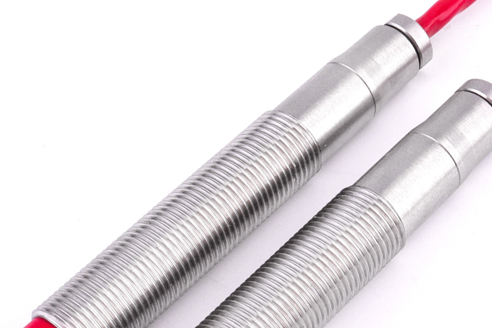 耐高温200&deg;C M12电感式接近开关 齐平2mm 非齐平4mm 内置温信号处理芯-3